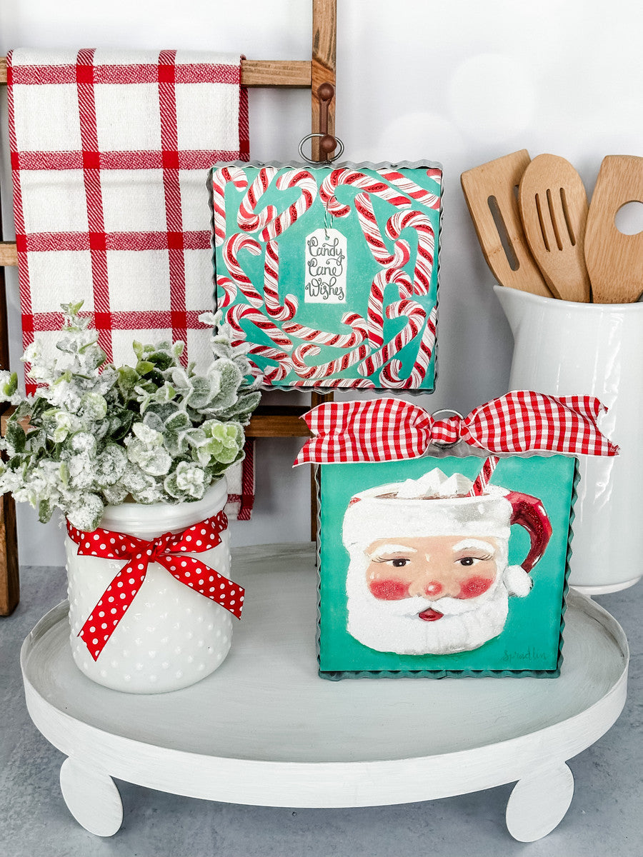 The Round Top Collection - Mini Santa Mug Print